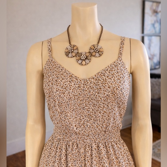 Old Navy Floral Print V-Neck Cami Jumpsuit - Picture 2 of 15